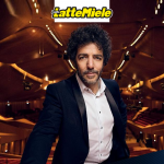 Sanremo 2021: Max Gazzé canta "Il farmacista"