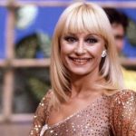 raffaella carra speciale sigla