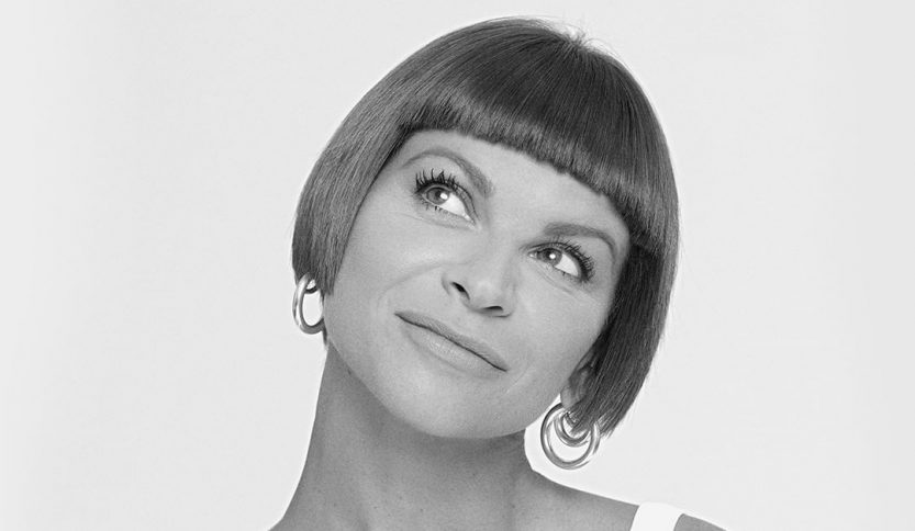 amoroso tracklist tutto accade