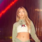 Ana Mena annuncia il singolo Acquamarina