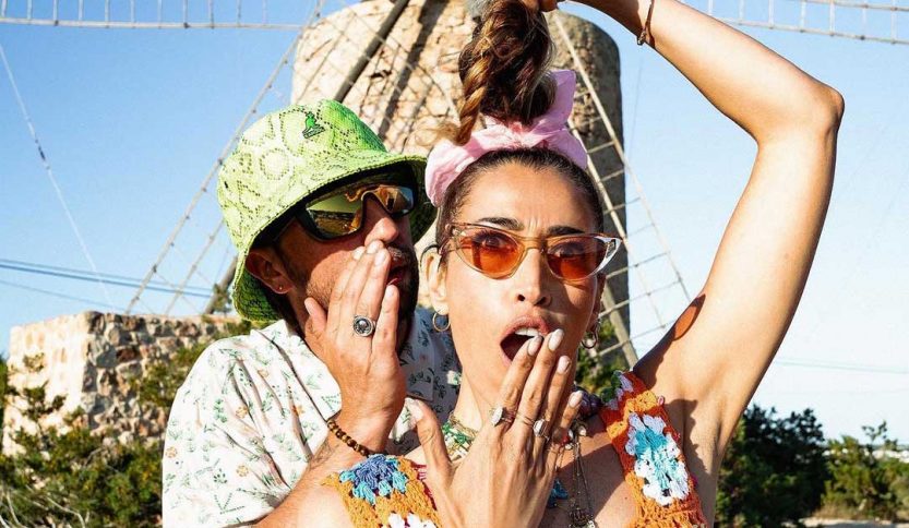 Nina Zilli e Danti con sfondo di un mulino.