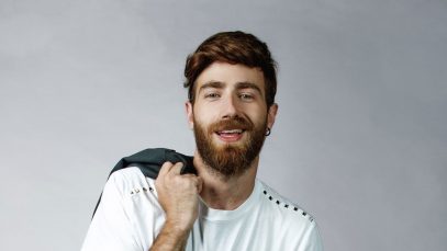 lorenzo licitra a uno shooting