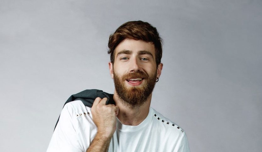 lorenzo licitra a uno shooting