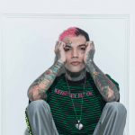 Foto di Gionnyscandal seduto per terra