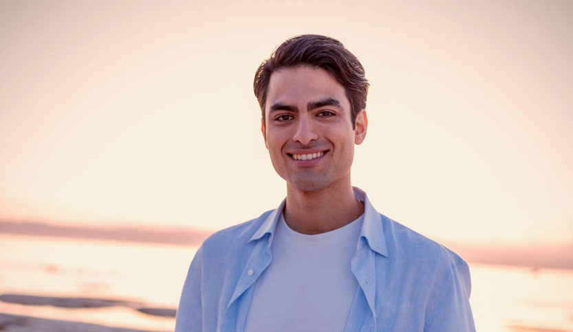 Foto di Matteo Bocelli con tramonto