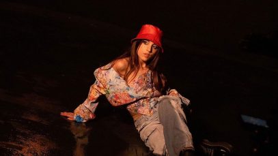 Foto di Angelina Mango in uno scatto del tour.