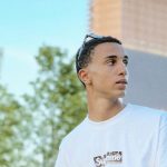 Federico Felletti con sfondo parco