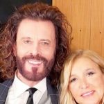 Giovanni Nuti e Grazia Di Michele abbracciati