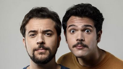 I Sansoni su sfondo grigio