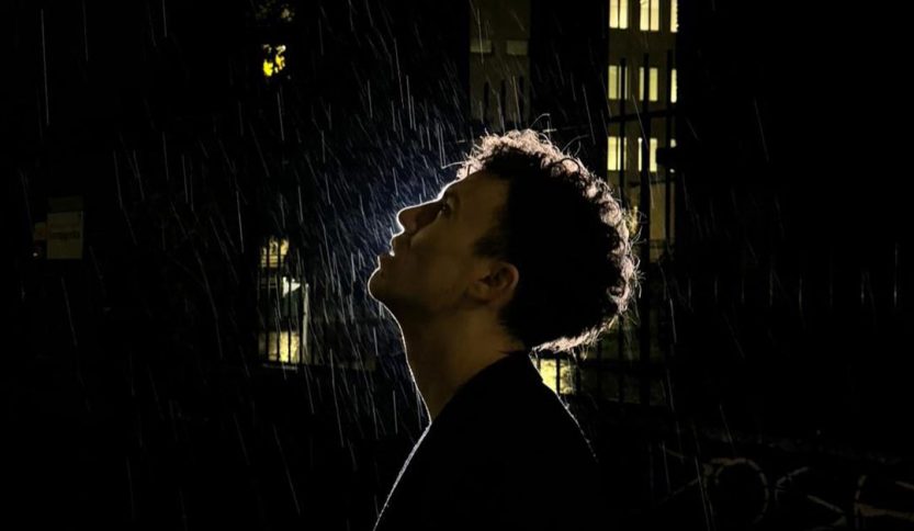 Mameli sotto la pioggia