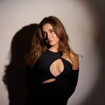 Martina Conti in un servizio fotografico