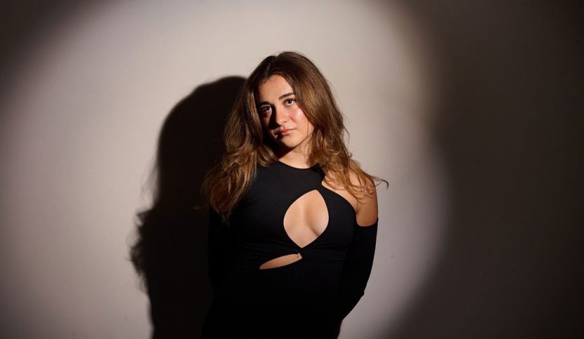 Martina Conti in un servizio fotografico