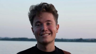 Alfa davanti al mare