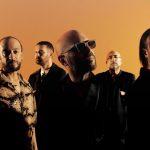 Negramaro con sfondo arancio