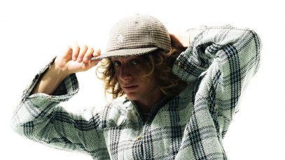 Albe con sfondo bianco