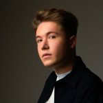 Alfa con sfondo nero