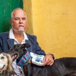 Luca Fiocca con dei cani