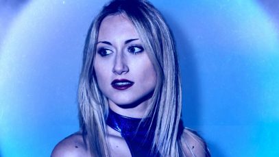 Dharma con sfondo blu