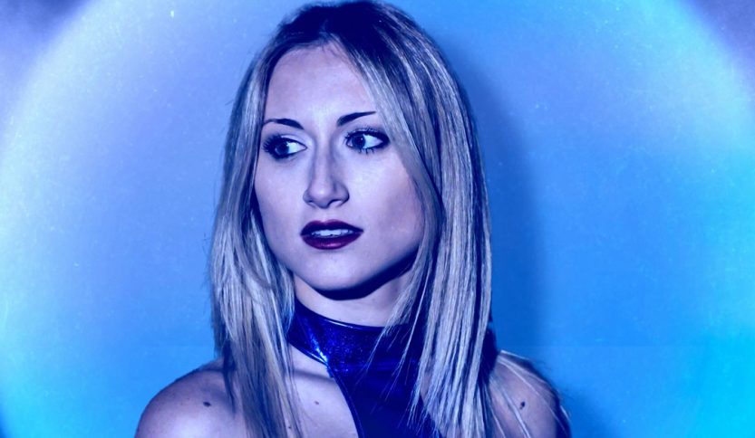 Dharma con sfondo blu