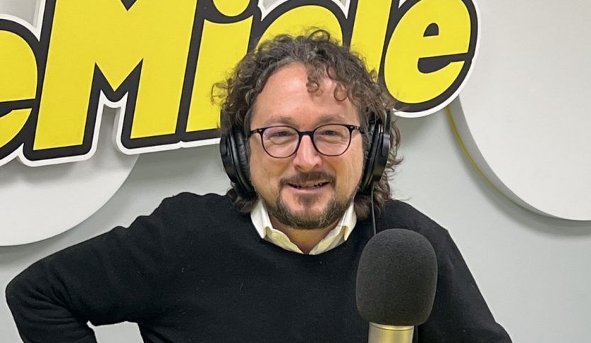 Davide Garbolino negli studi di Radio LatteMiele