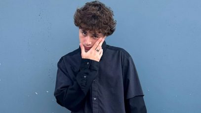 Settembre su sfondo blu