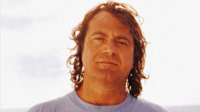 Stefano Senardi sfondo grigio