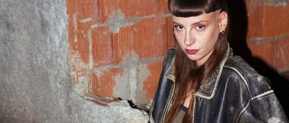 cmqmartina con muro di mattoni