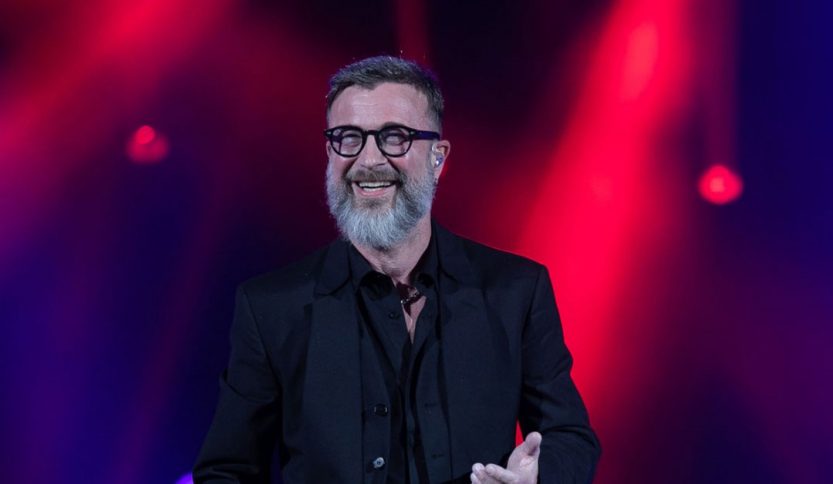 Marco Masini durante un concerto
