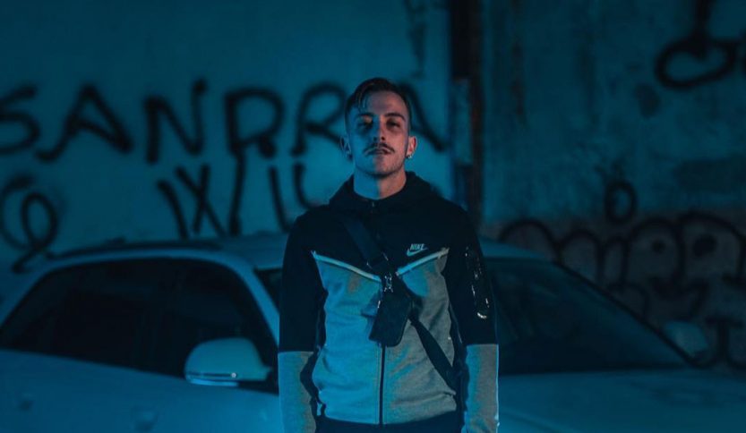 Foto di Camilway con una macchina dietro