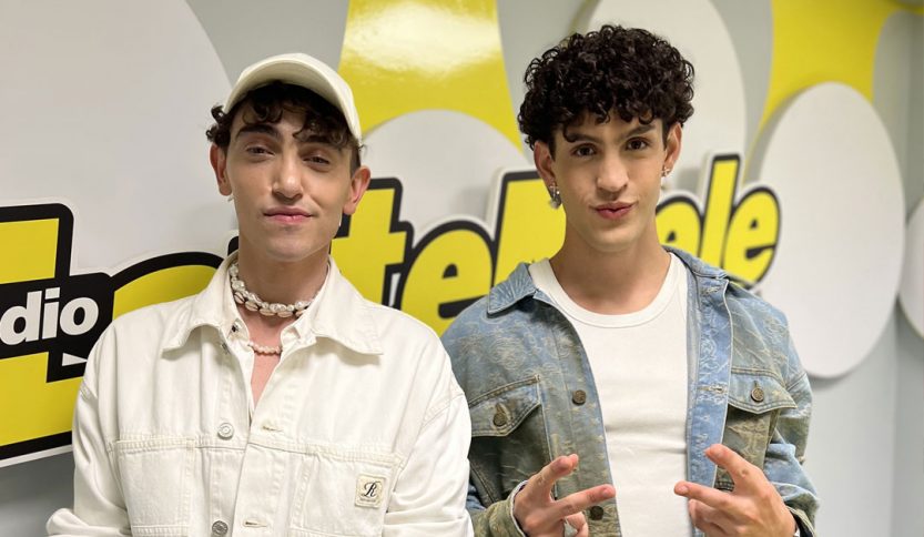 Michele Bravi e Mida negli studi di Radio LatteMiele