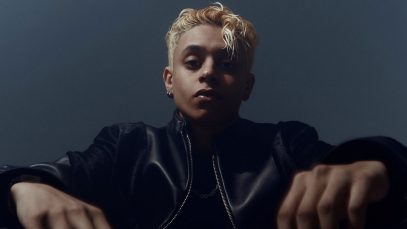 Nox con sfondo indaco