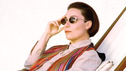 Giuni Russo su una sdraio