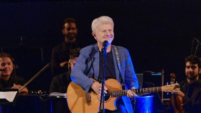 Ron durante un suo concerto