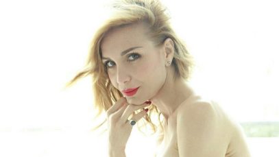 Francesca Manicone con sfondo bianco