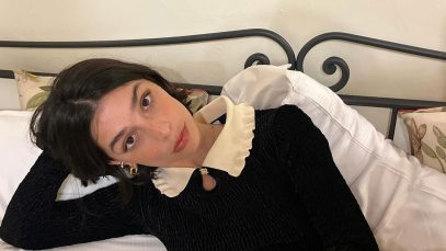 Lea Gavino in un letto