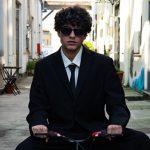 Niveo su una bicicletta