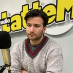 Eddie Brock negli studi di Radio LatteMiele