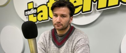 Eddie Brock negli studi di Radio LatteMiele