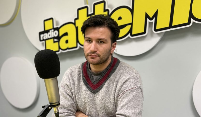 Eddie Brock negli studi di Radio LatteMiele