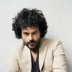 Francesco Renga con sfondo bianco