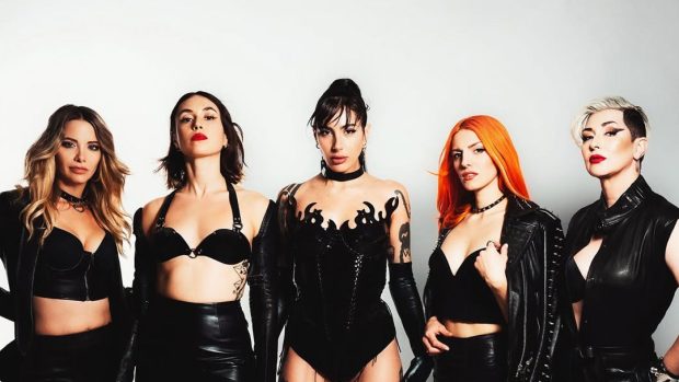 Bambole Di Pezza sfondo bianco