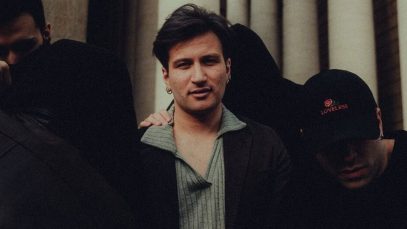 Eddie Brock tra le persone