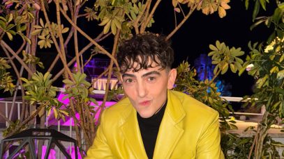 Michele bravi con completo giallo