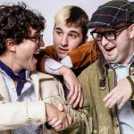 Disco Club Paradiso con sfondo lilla