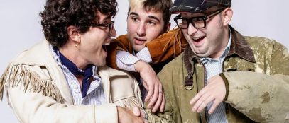 Disco Club Paradiso con sfondo lilla