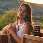 Valentina Favazza in una campagna