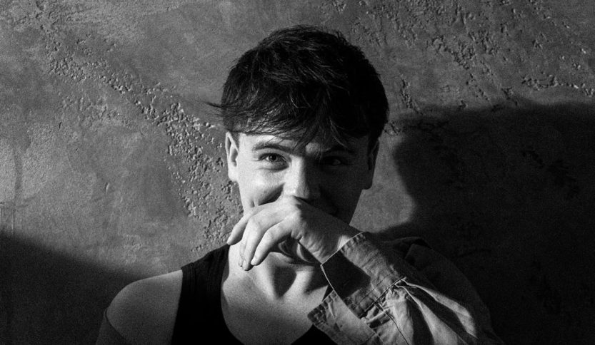 Will con sfondo scuro