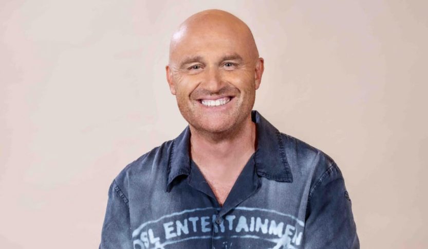 Rudy Zerbi con camicia di jeans