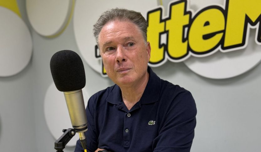 Enzo Mazza negli studi di Radio LatteMiele